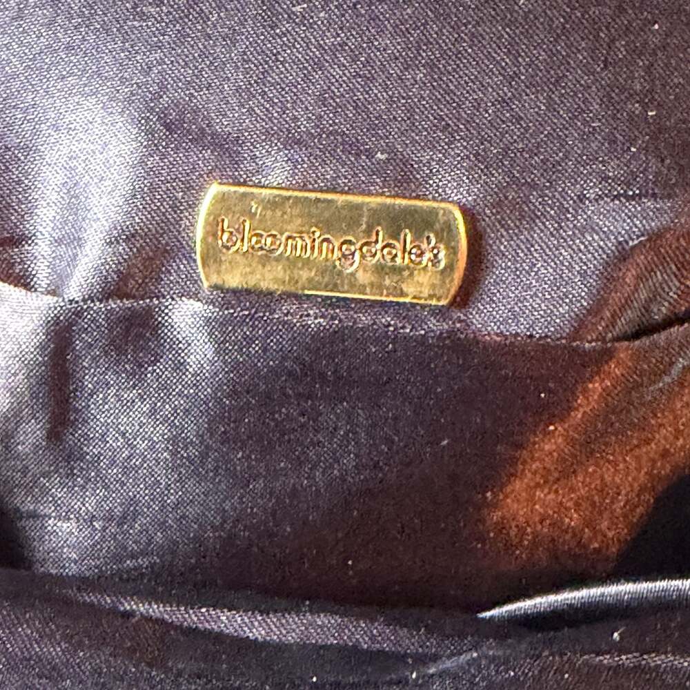 Vintage Black Velvet Beaded Evening Bag with Kiss Lock Closure - Picture 7 of 8